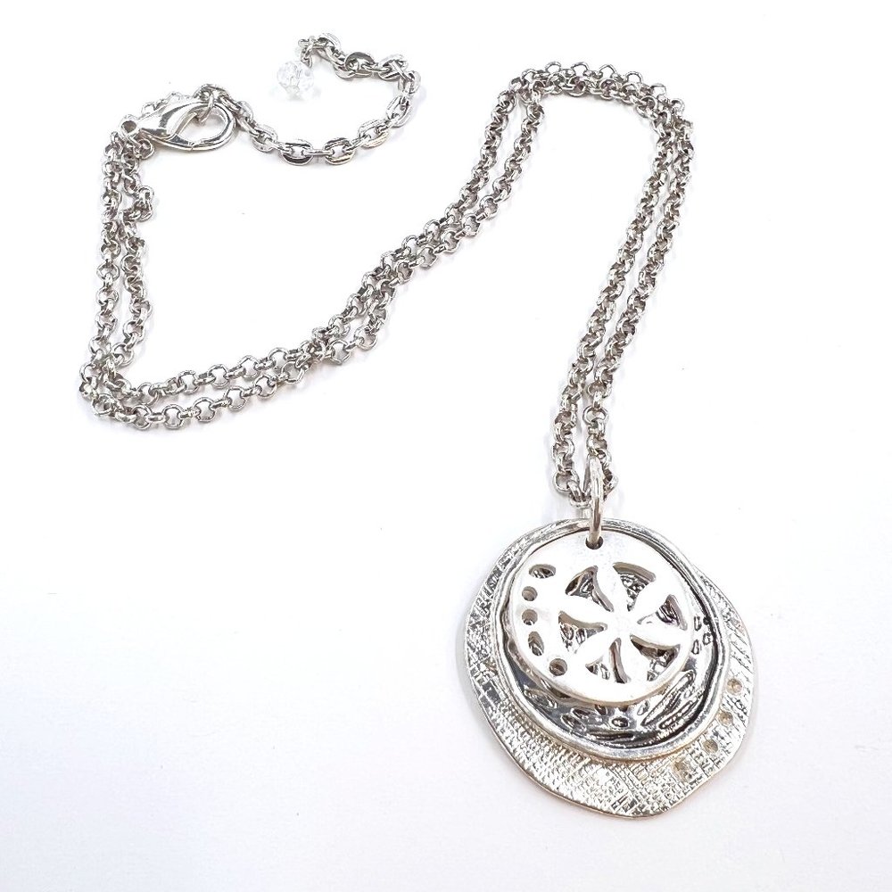 NWT – CJ & Banks – Starfish & Sand Dollar Pendant Silver Tone 20” Necklace